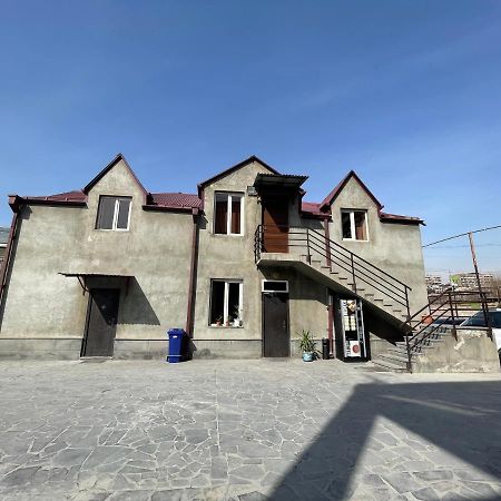 Noragyugh Guest House يريفان المظهر الخارجي الصورة